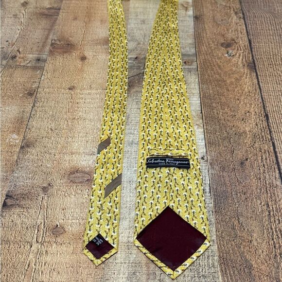 Salvatore Ferragamo Horses Mens Silk Tie Made In Italy equestrian - Picture 8 of 10